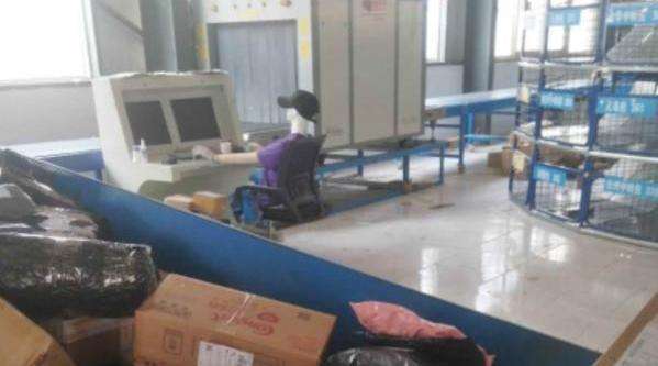 中通快递为用假人安检致歉:网友笑疯了,这都什么神操作