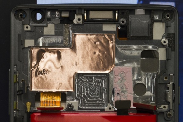 让手机更冰爽:新型散热材料是如何上位的?