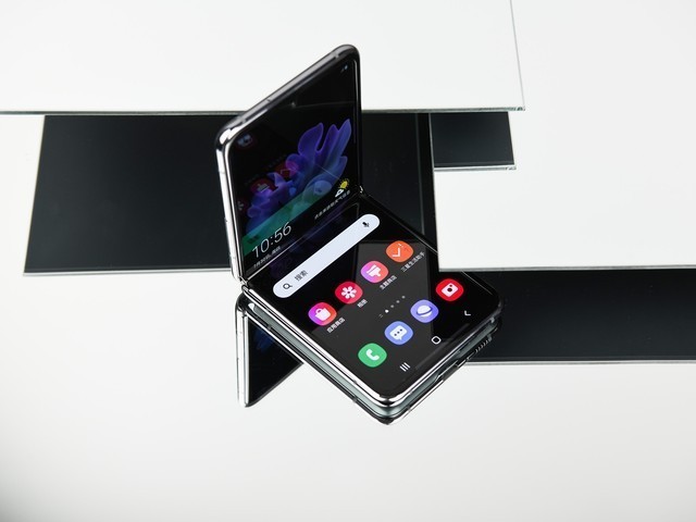 翻盖手机的另类复活