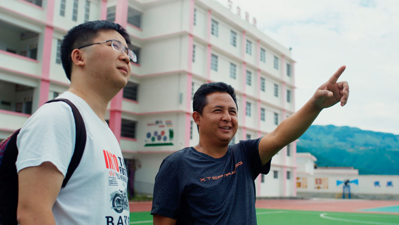 华为校园开发者打造VR应用,玩游戏中掌握灾害逃生技能,华为校园开发者将VR技术用于山地灾害教育